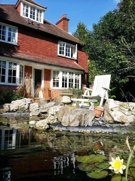 Rosemead Guest House Claygate Экстерьер фото