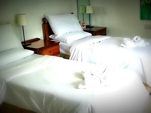 Rosemead Guest House Claygate Экстерьер фото